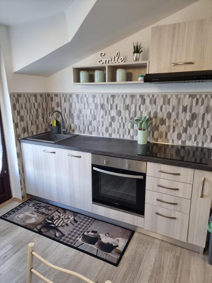 Apartment Pharos Zambratija  Ngoại thất bức ảnh