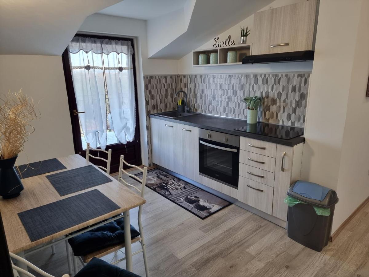 Apartment Pharos Zambratija  Ngoại thất bức ảnh